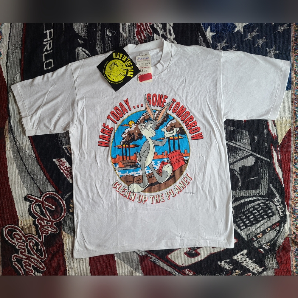 Looney Tunes Shirt